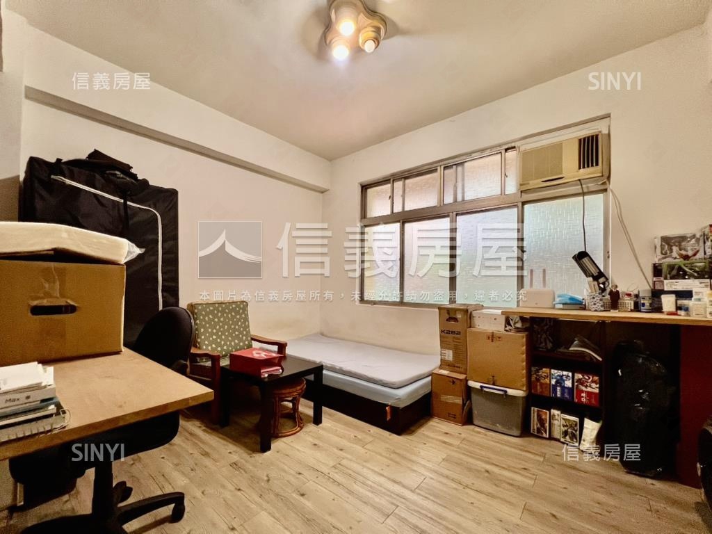 頂溪捷運綠意一樓大空間房屋室內格局與周邊環境