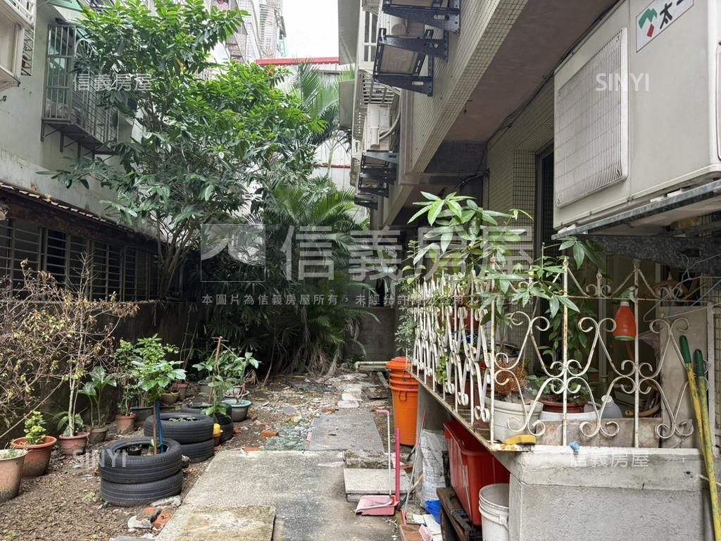 頂溪捷運綠意一樓大空間房屋室內格局與周邊環境