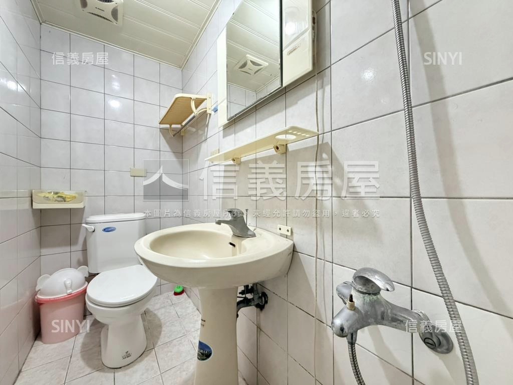 傳家堡３☺採光三房平車房屋室內格局與周邊環境