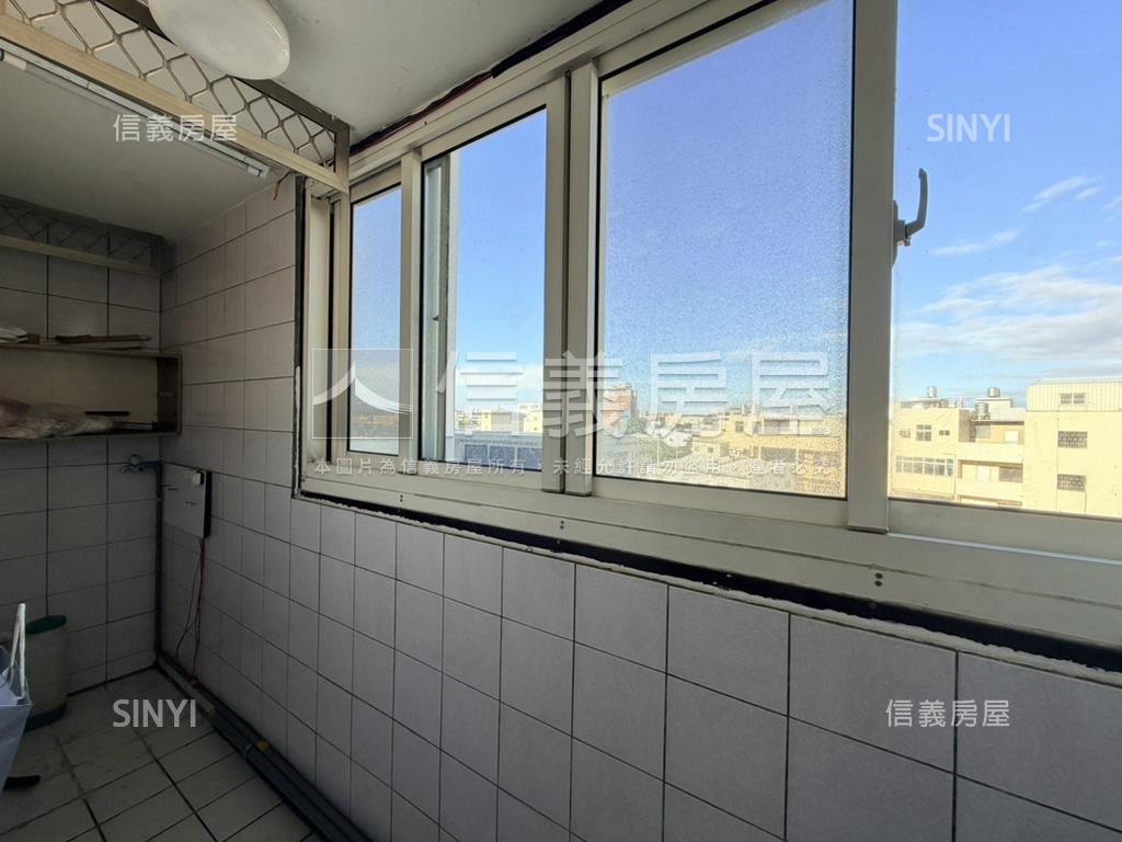 傳家堡３☺採光三房平車房屋室內格局與周邊環境