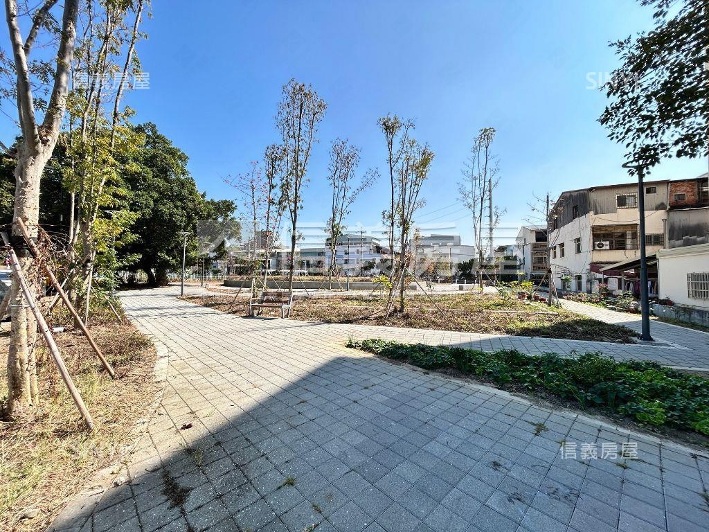 近大里運動中心新整理三房房屋室內格局與周邊環境