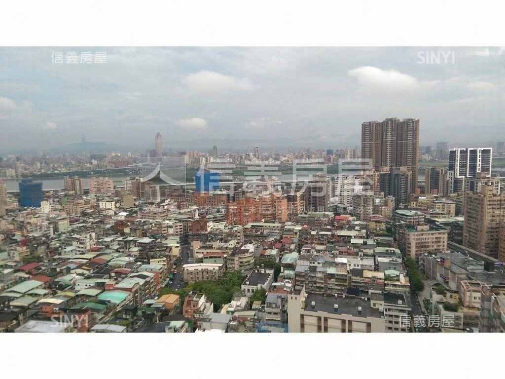 三重站超棒辦公室房屋室內格局與周邊環境