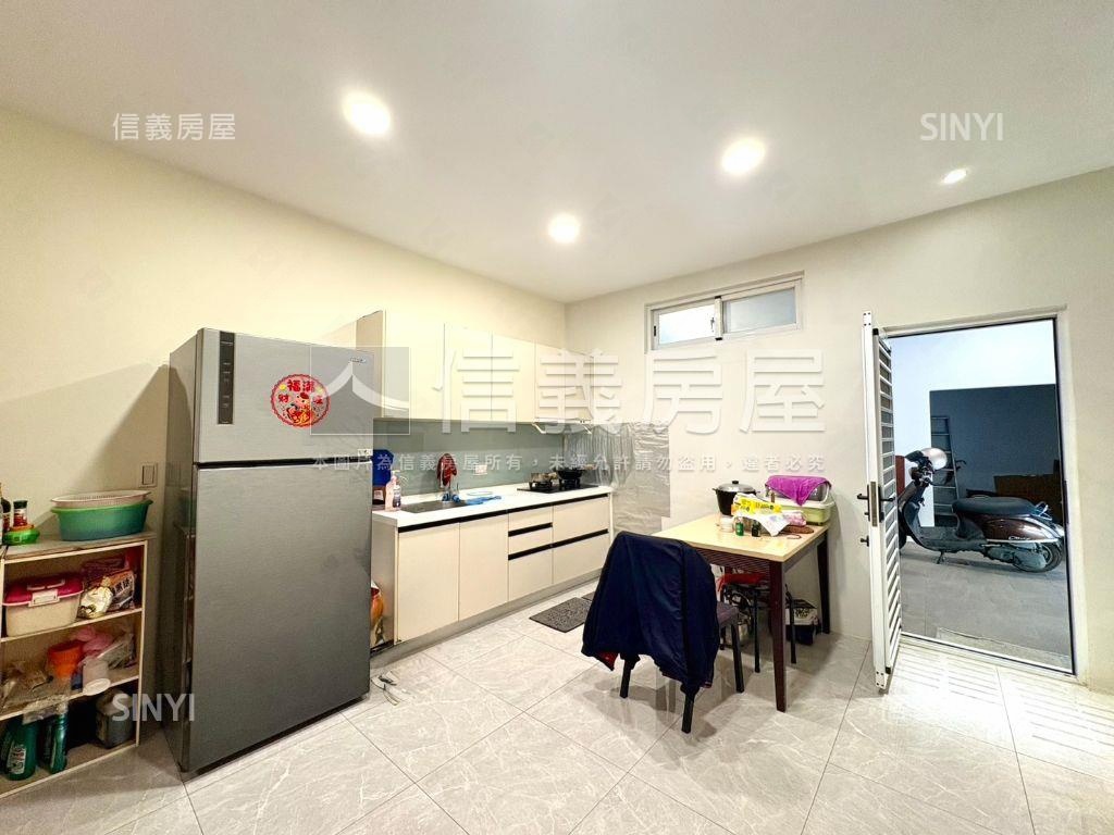 總安街整新美透天房屋室內格局與周邊環境