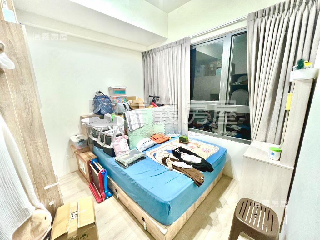 ７ＵＰ稀有三房平車帝王戶房屋室內格局與周邊環境