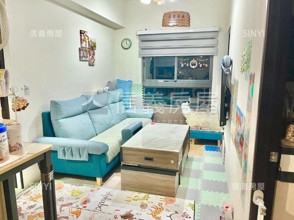 ７ＵＰ稀有三房平車帝王戶房屋室內格局與周邊環境