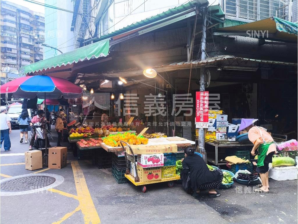 虎林市場三角窗面寬雙店面房屋室內格局與周邊環境