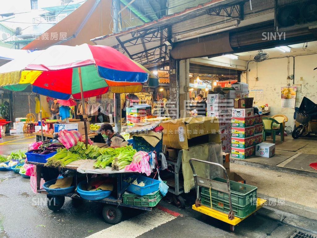 虎林市場三角窗面寬雙店面房屋室內格局與周邊環境