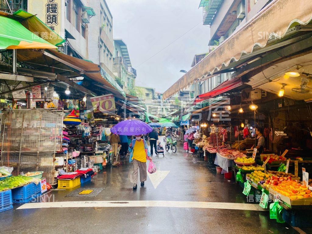 虎林市場三角窗面寬雙店面房屋室內格局與周邊環境