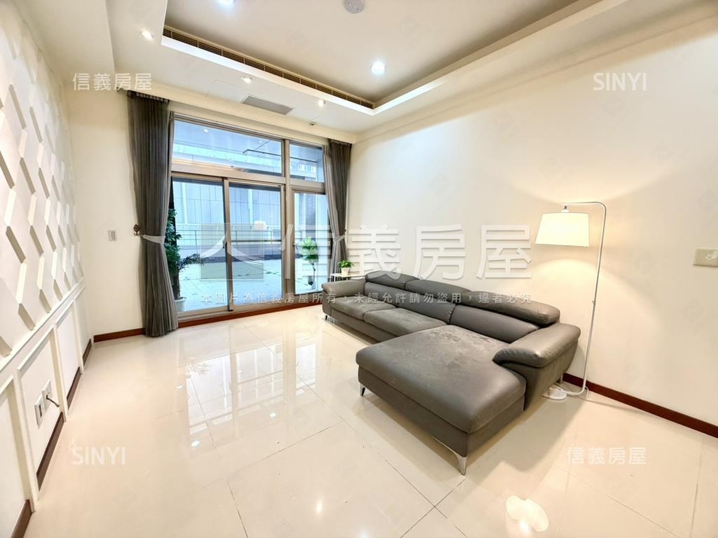 忠泰★美麗進行曲露臺四房房屋室內格局與周邊環境