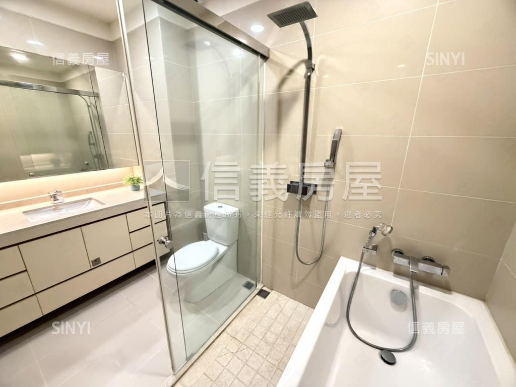 忠泰★美麗進行曲露臺四房房屋室內格局與周邊環境