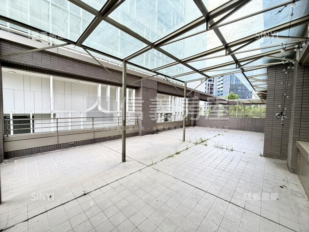 忠泰★美麗進行曲露臺四房房屋室內格局與周邊環境