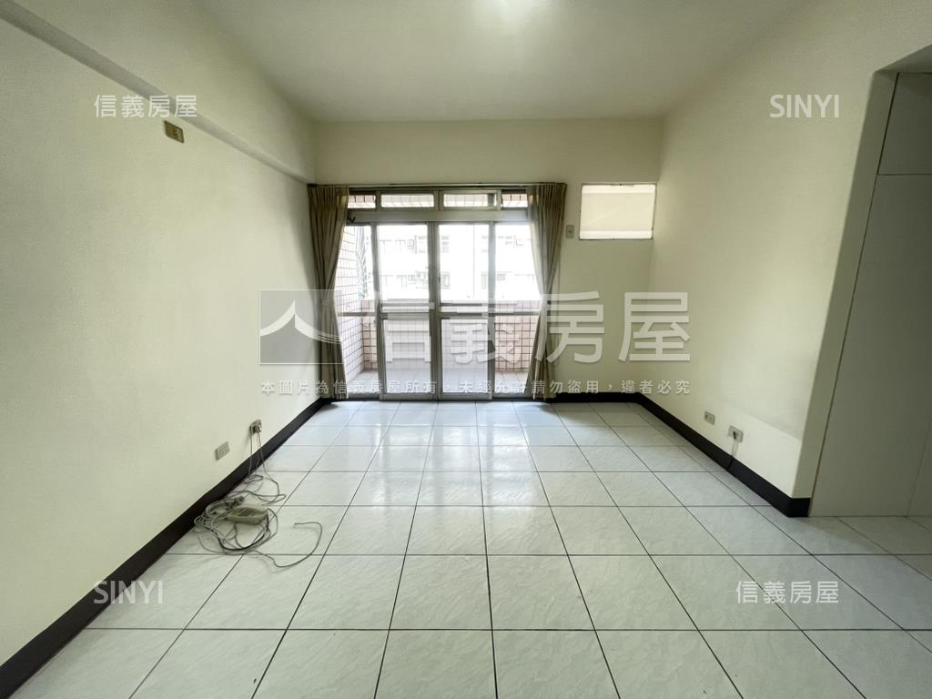 金雞報喜邊間三房房屋室內格局與周邊環境