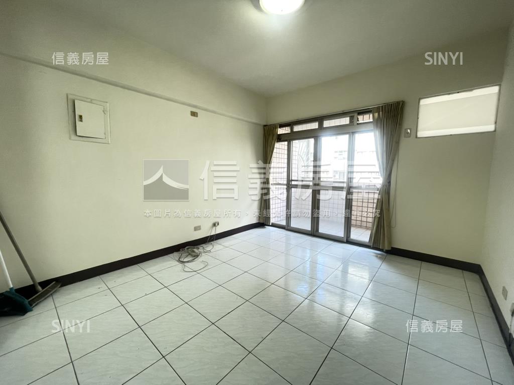 金雞報喜邊間三房房屋室內格局與周邊環境