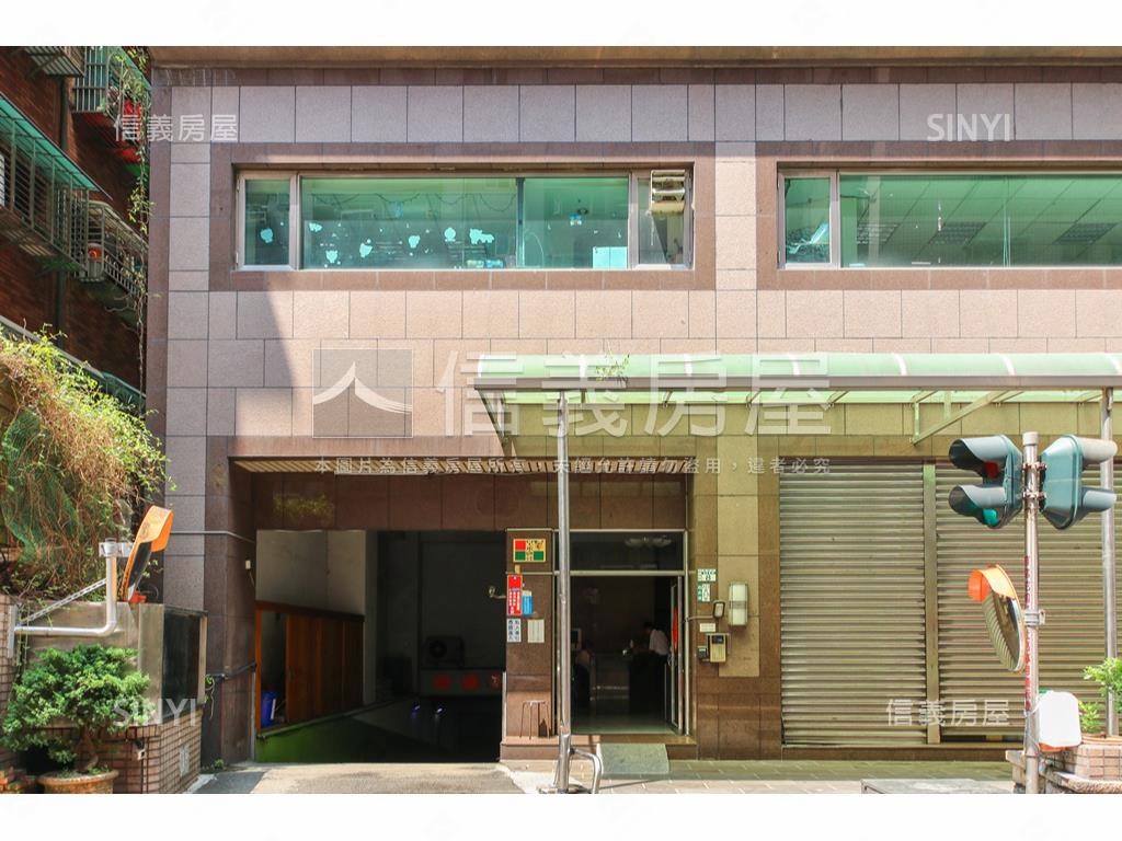 專任首席花園方正採光三房房屋室內格局與周邊環境