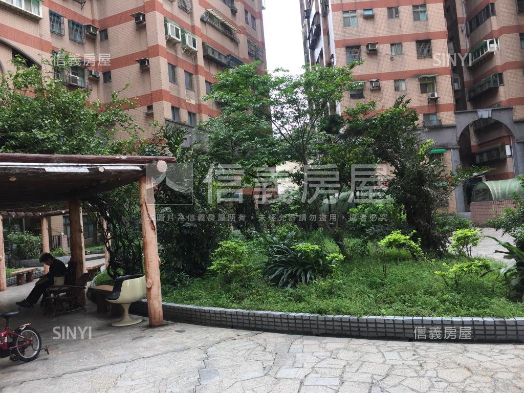 平鎮社區庭院戶｜稀有釋出房屋室內格局與周邊環境