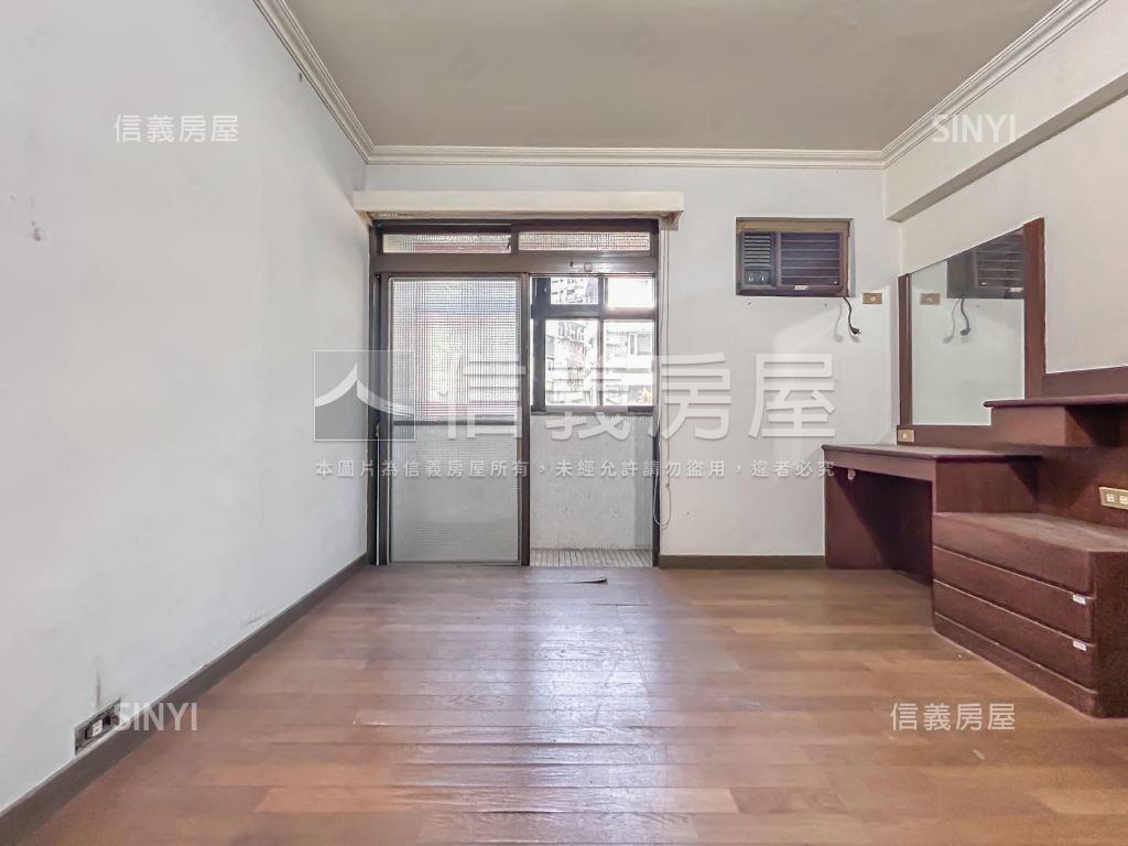 ⭐信義公園方正電梯三房房屋室內格局與周邊環境