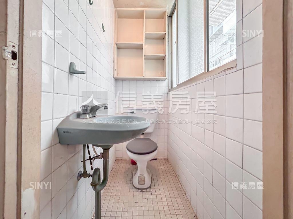 ⭐信義公園方正電梯三房房屋室內格局與周邊環境