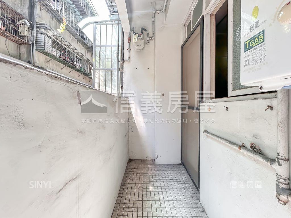 ⭐信義公園方正電梯三房房屋室內格局與周邊環境