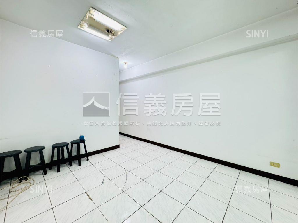 輕齡強點低總價２樓漂漂屋房屋室內格局與周邊環境