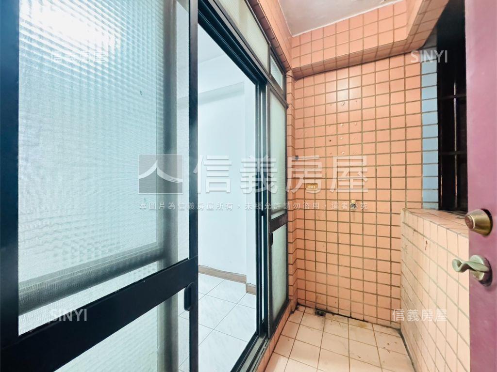 輕齡強點低總價２樓漂漂屋房屋室內格局與周邊環境