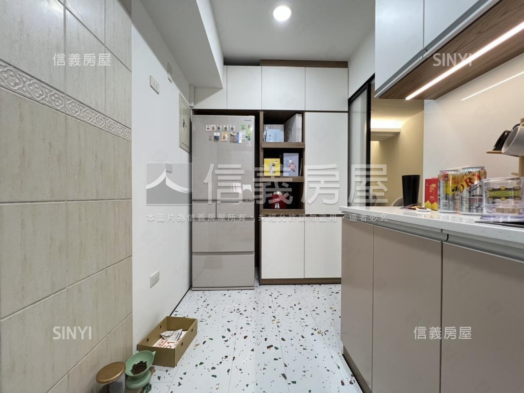 ♫八期雙鋼琴精裝兩房車位房屋室內格局與周邊環境