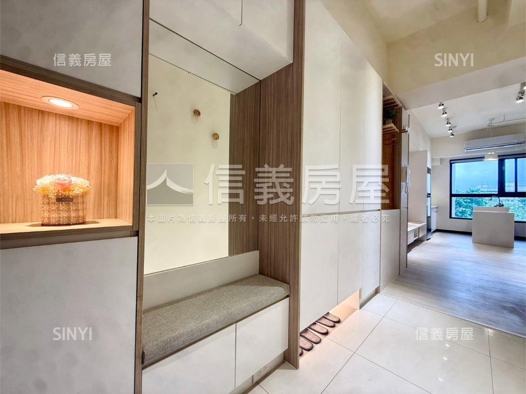 上東城｜面泳池溫馨的兩房房屋室內格局與周邊環境