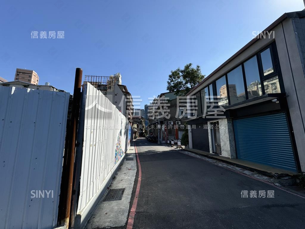 安家秀河景８樓房屋室內格局與周邊環境