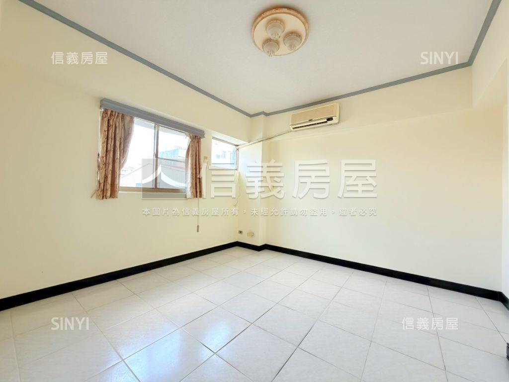 近交流道！櫻花市三房車位房屋室內格局與周邊環境