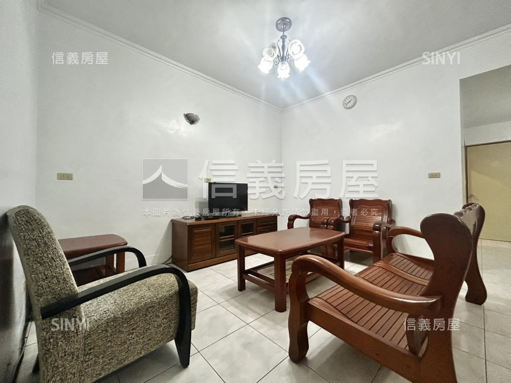 近新泰國小三房美寓房屋室內格局與周邊環境