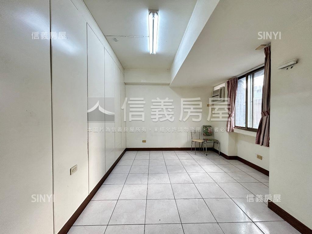 嶺東文山國小松天下金店面房屋室內格局與周邊環境