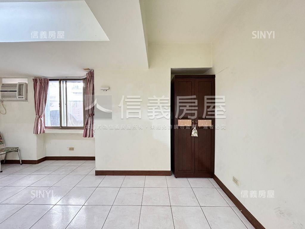 嶺東文山國小松天下金店面房屋室內格局與周邊環境