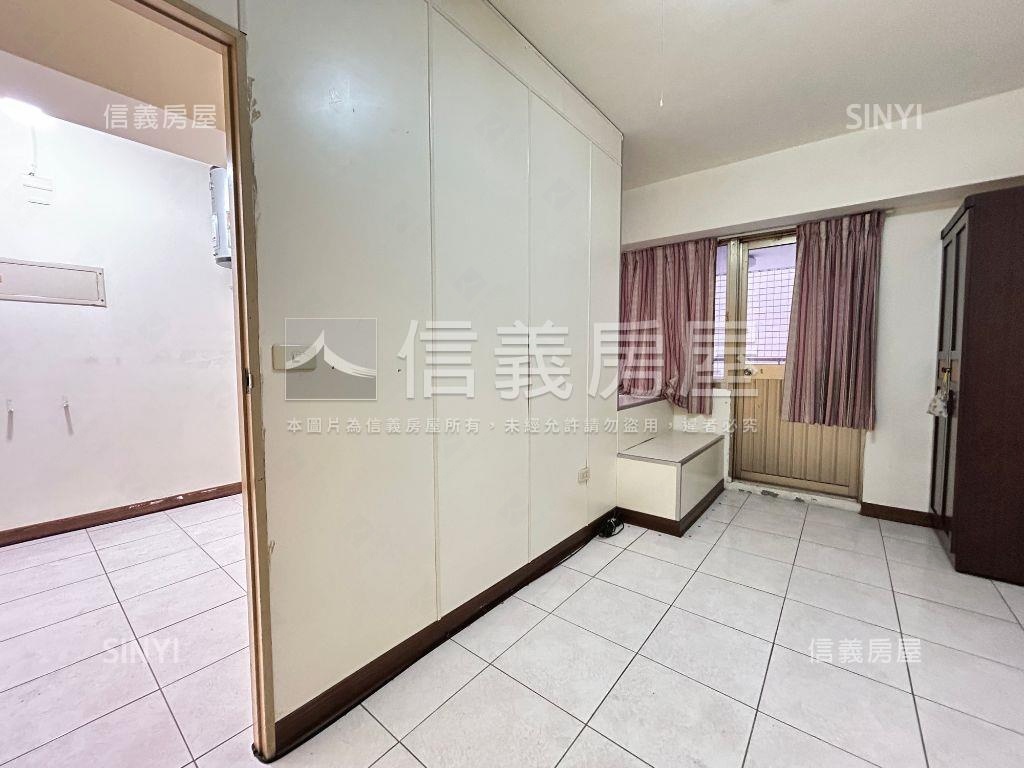 嶺東文山國小松天下金店面房屋室內格局與周邊環境