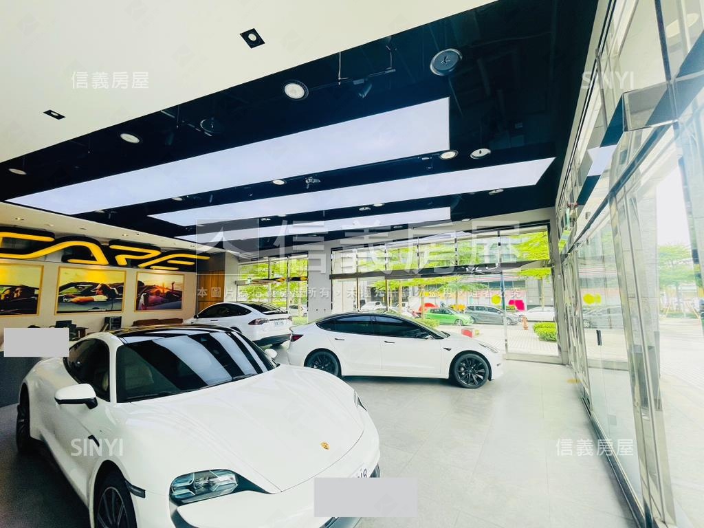 面寬２１米。百坪金店房屋室內格局與周邊環境
