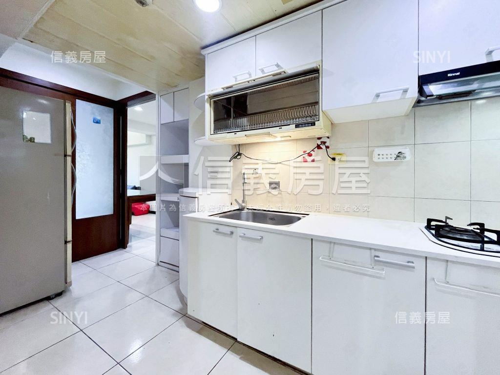 惠文國小三房平面車位房屋室內格局與周邊環境