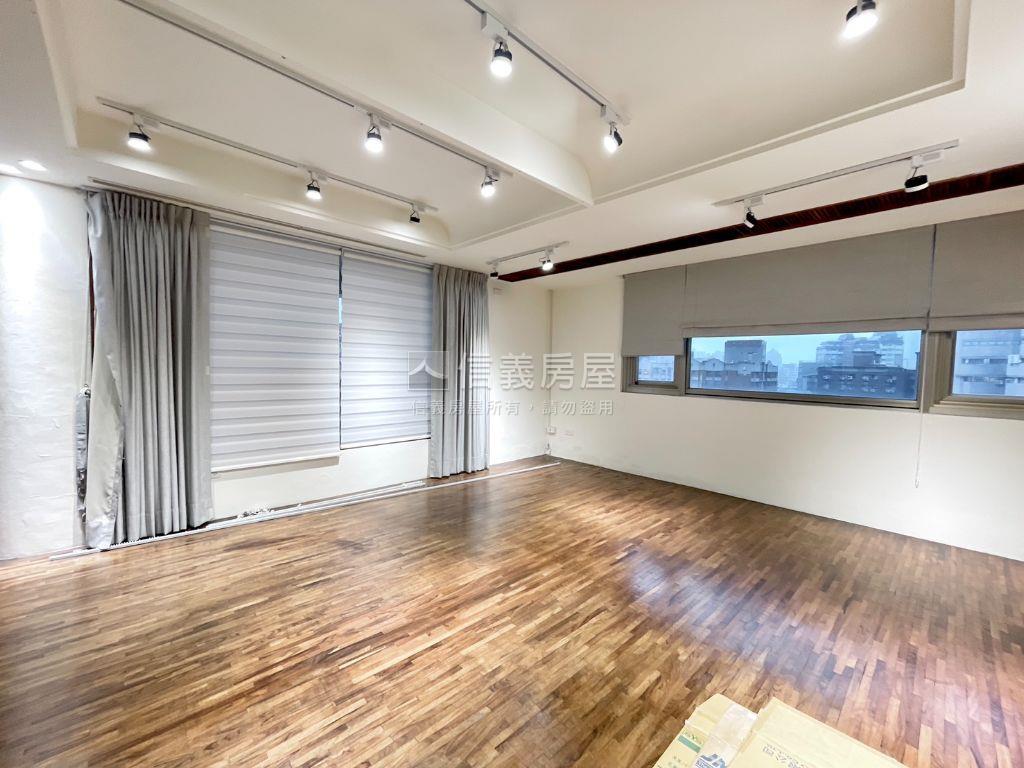 近市政府★百坪６房裝潢戶房屋室內格局與周邊環境