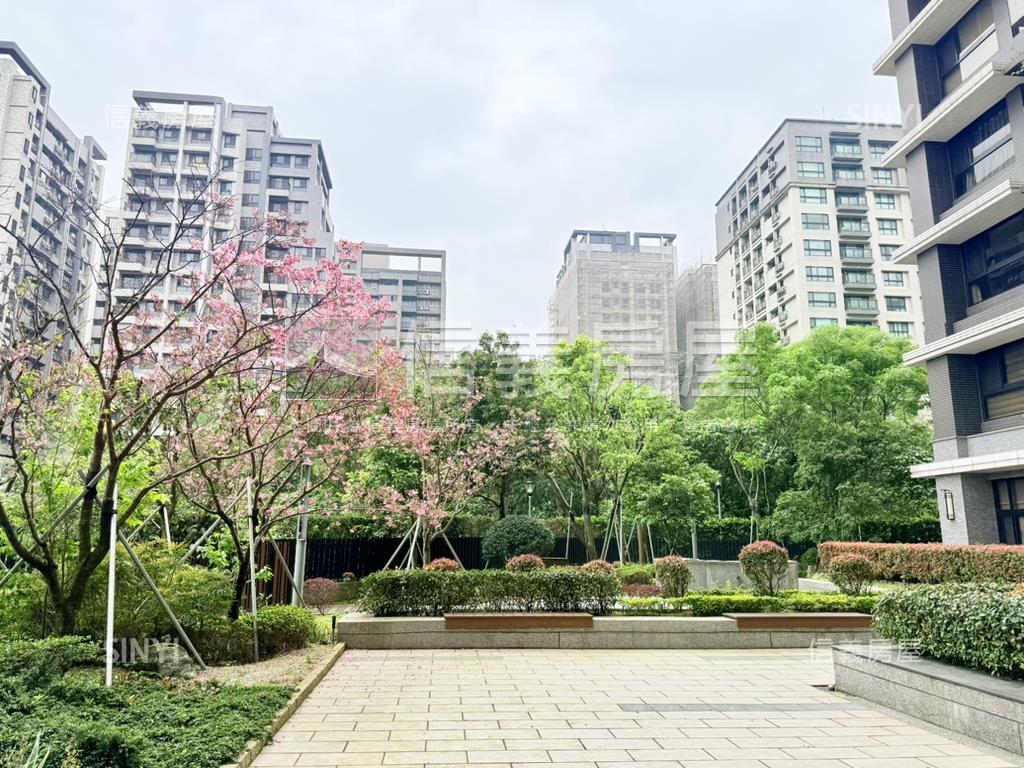 頤昌耘萃小資樹海兩房車位房屋室內格局與周邊環境