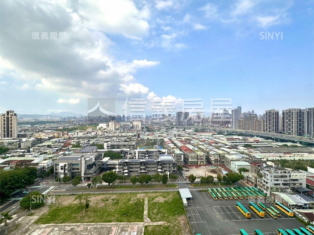 亞東商圈高樓電梯兩房車位房屋室內格局與周邊環境