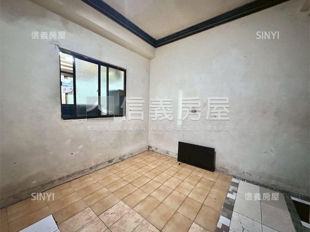 ☆稀有★中港三街邊間二樓房屋室內格局與周邊環境