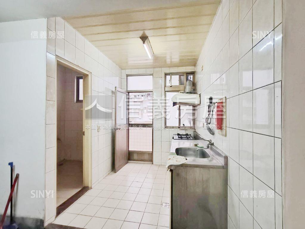 板南線新埔站方正美宅房屋室內格局與周邊環境