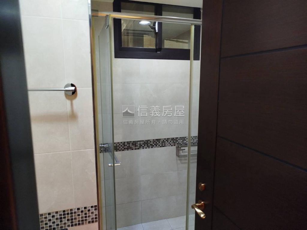 【隱中央】雙衛浴開窗房屋室內格局與周邊環境