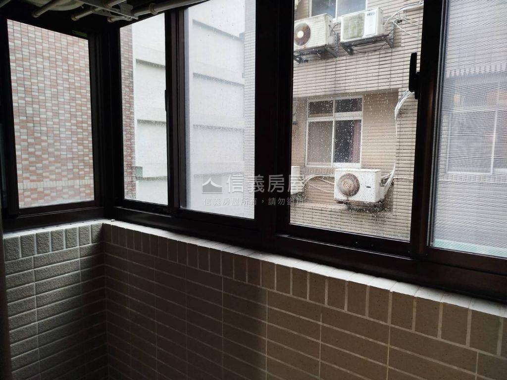 【隱中央】雙衛浴開窗房屋室內格局與周邊環境