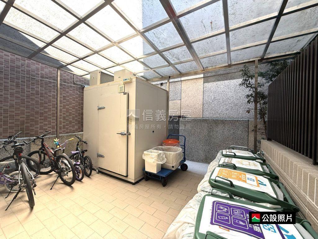 【隱中央】雙衛浴開窗房屋室內格局與周邊環境