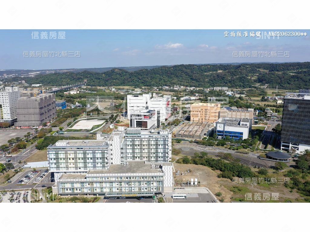 文興路麥當勞旁大面寬店面房屋室內格局與周邊環境