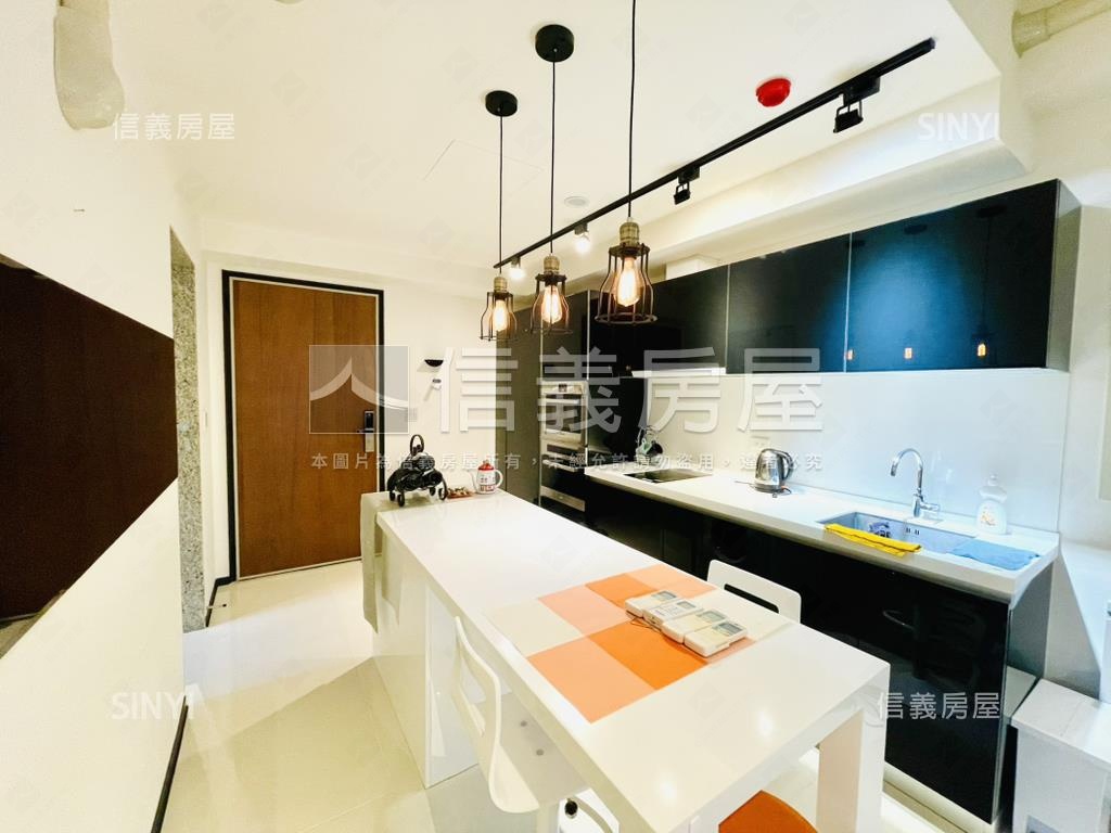 碧湖君品兩房車位房屋室內格局與周邊環境