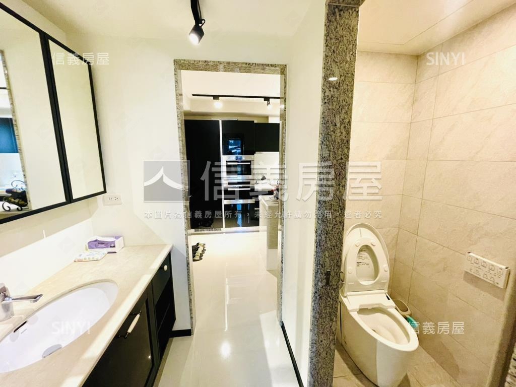 碧湖君品兩房車位房屋室內格局與周邊環境