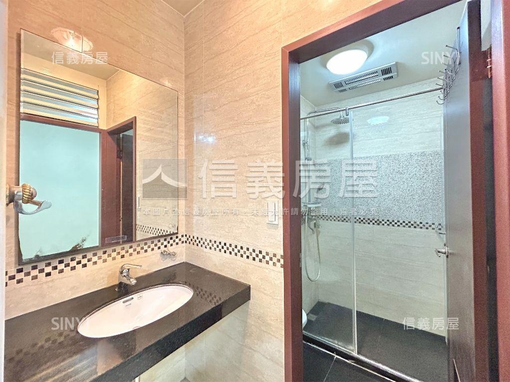 朝南新杜拜２房房屋室內格局與周邊環境