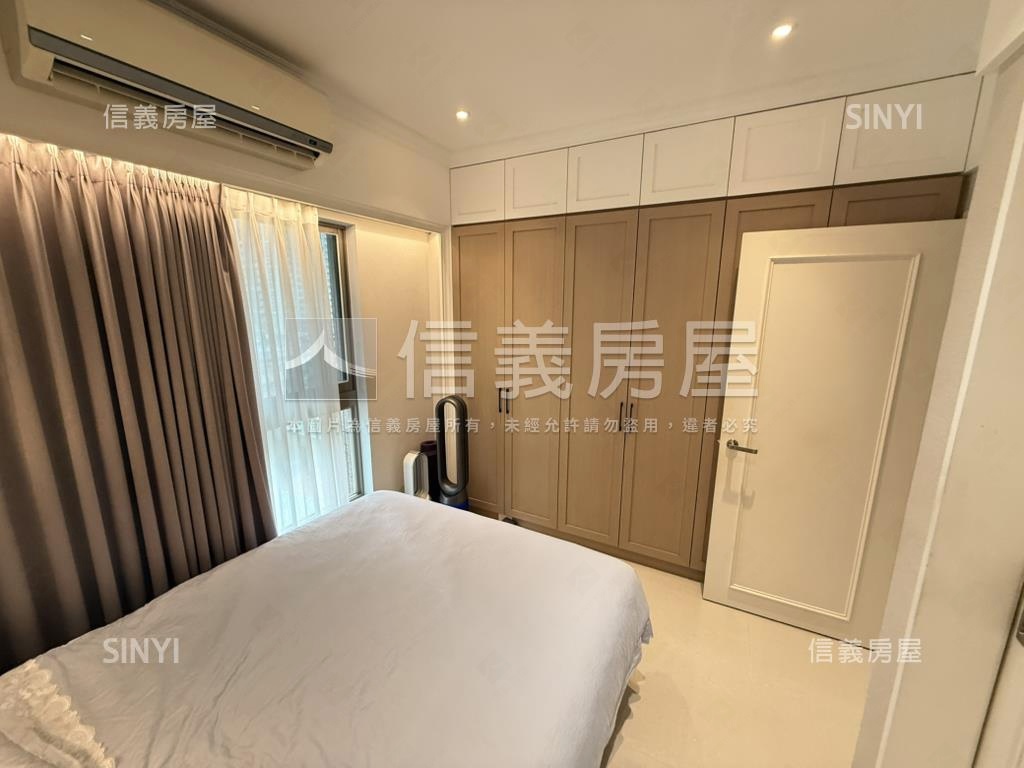 邊間裝潢三房車位房屋室內格局與周邊環境
