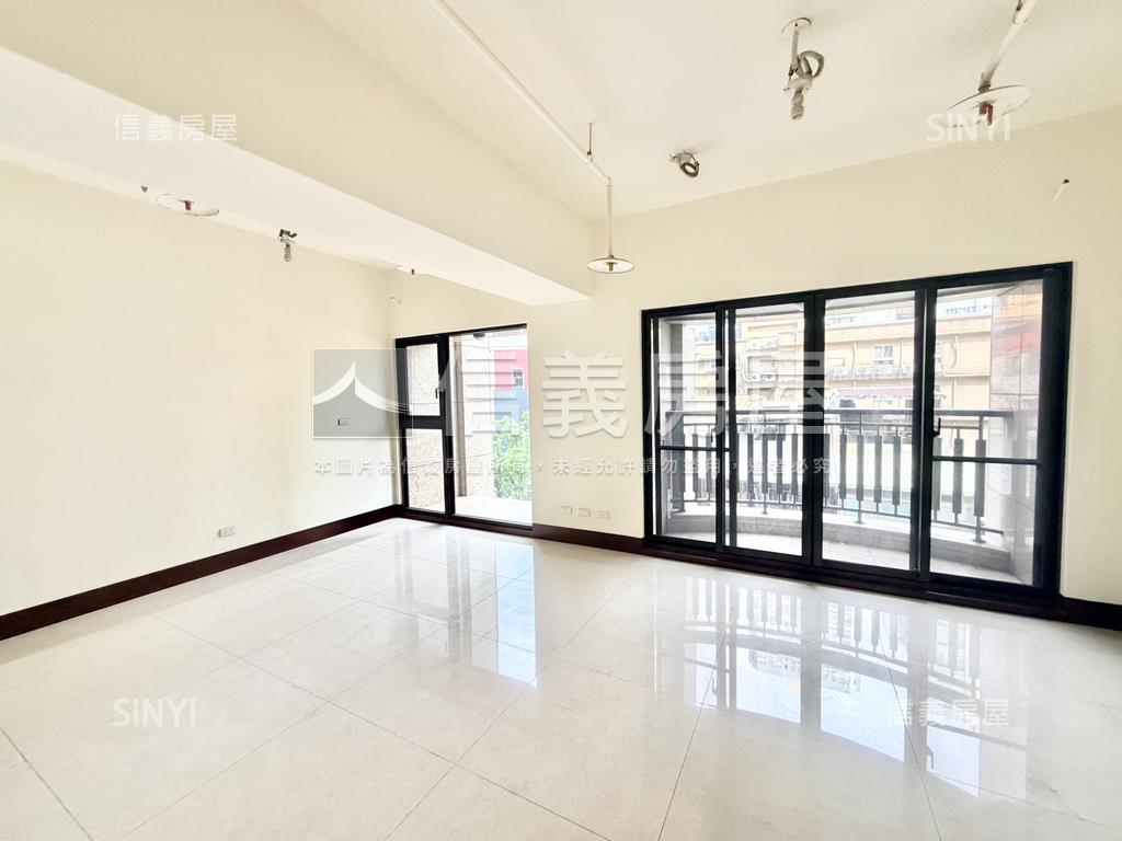 新板宸．精粹四房房屋室內格局與周邊環境