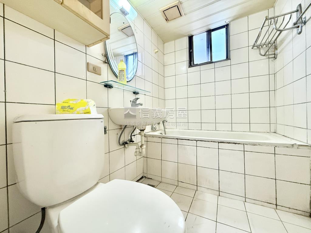 小港桂林採光兩房房屋室內格局與周邊環境