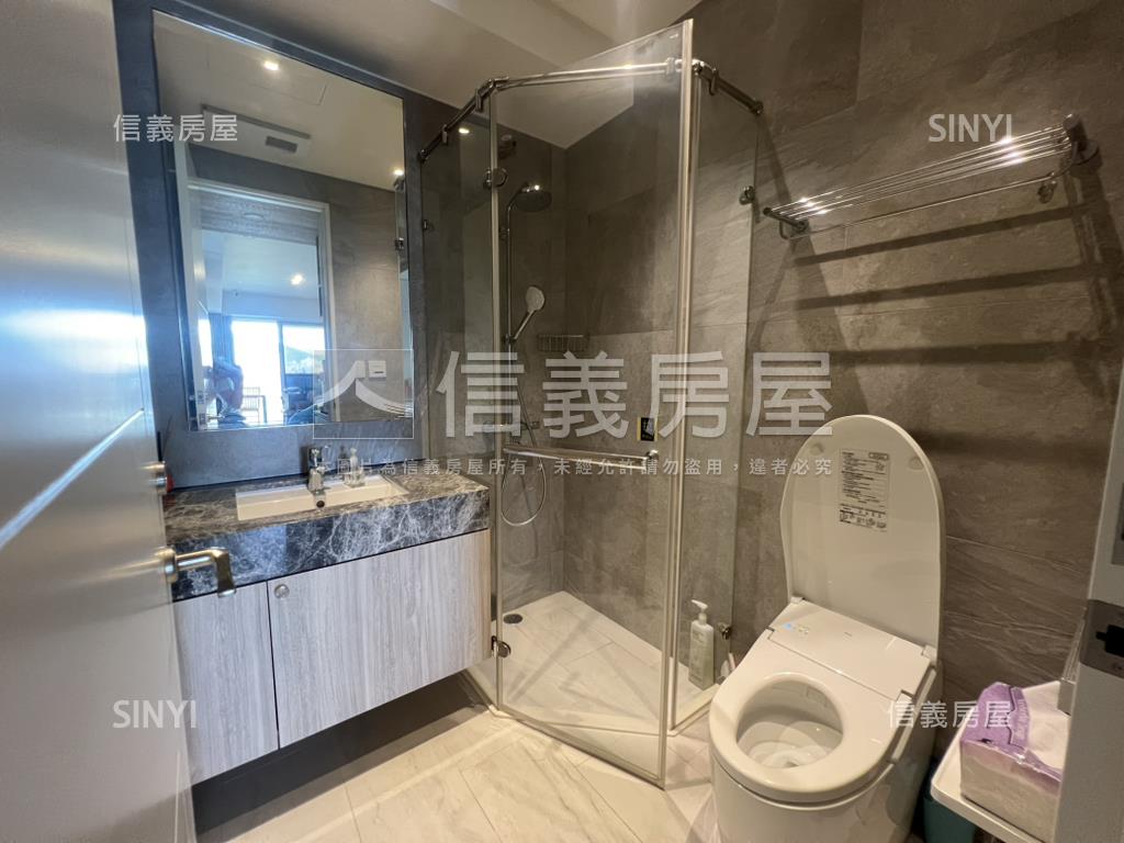 忠順二高樓綠景三房車位房屋室內格局與周邊環境